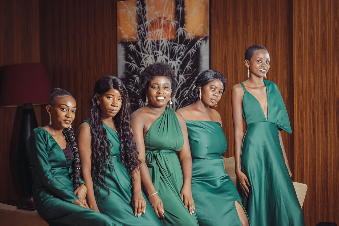 Conseils de style pour choisir des robes de cortège qui complètent votre mariage